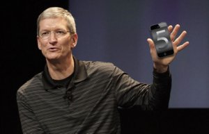 Tim Cook presents iPhone 5